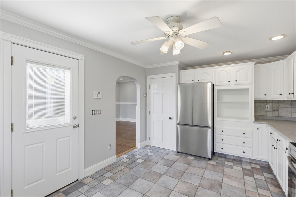 501 Pine Street Fall River, MA 02720 - Photo 8 of 42