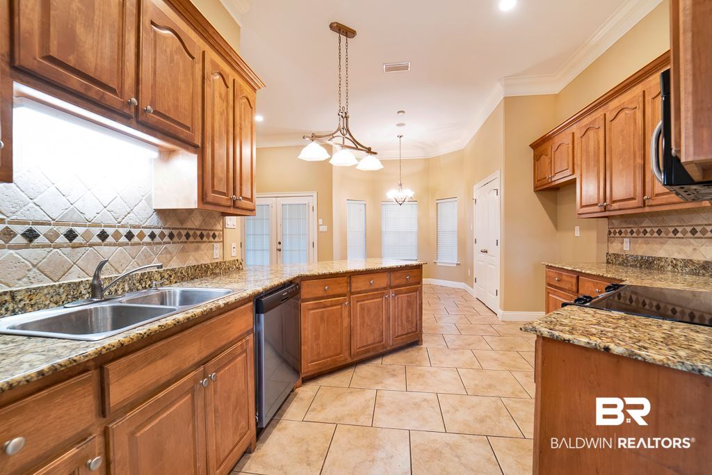 34550 Pine Road South Stapleton, AL 36578 - Photo 21 of 40 Kitchen