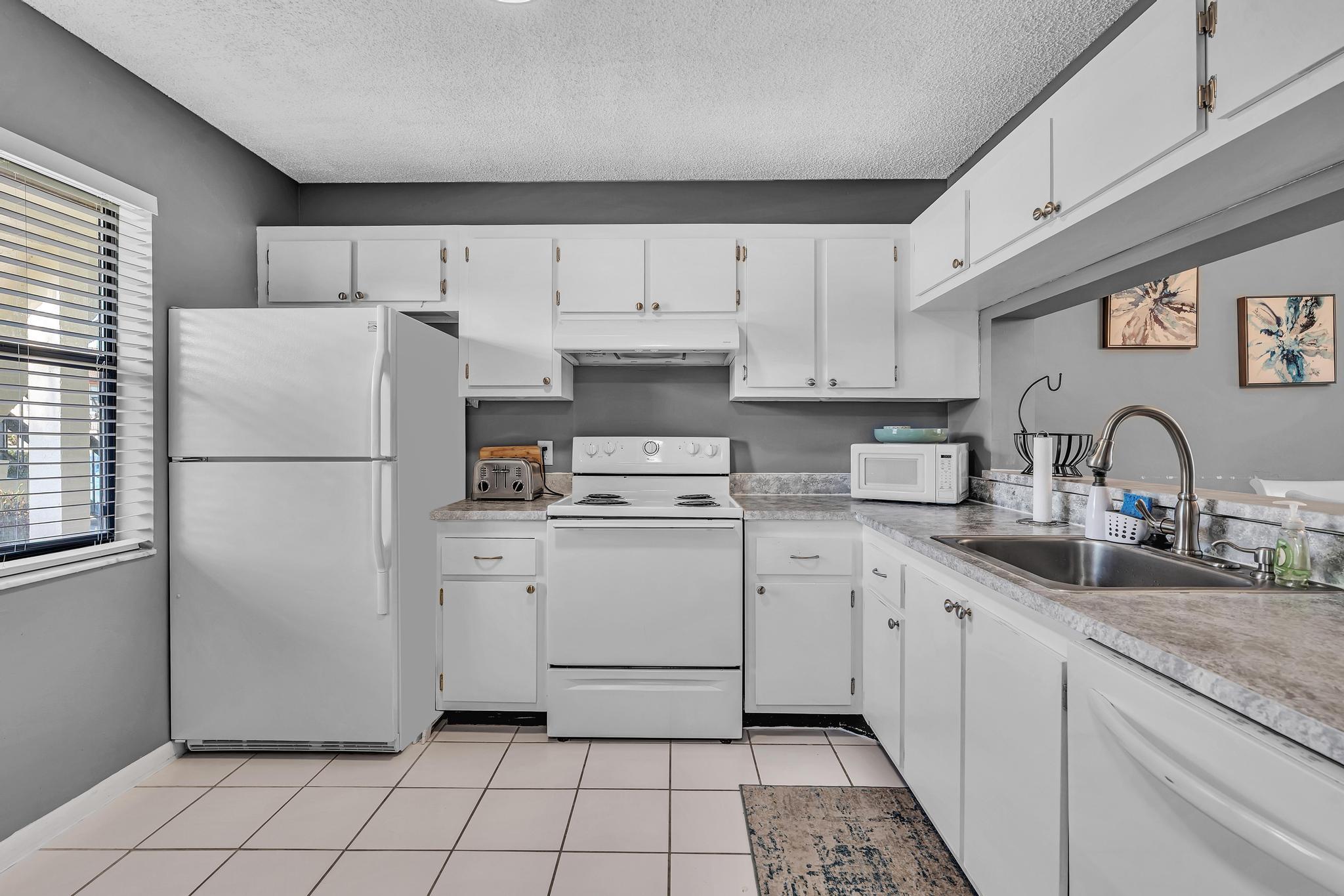 22017 Palms Way, Unit 106 Boca Raton, FL 33433 - Photo 9 of 56 FPP00036