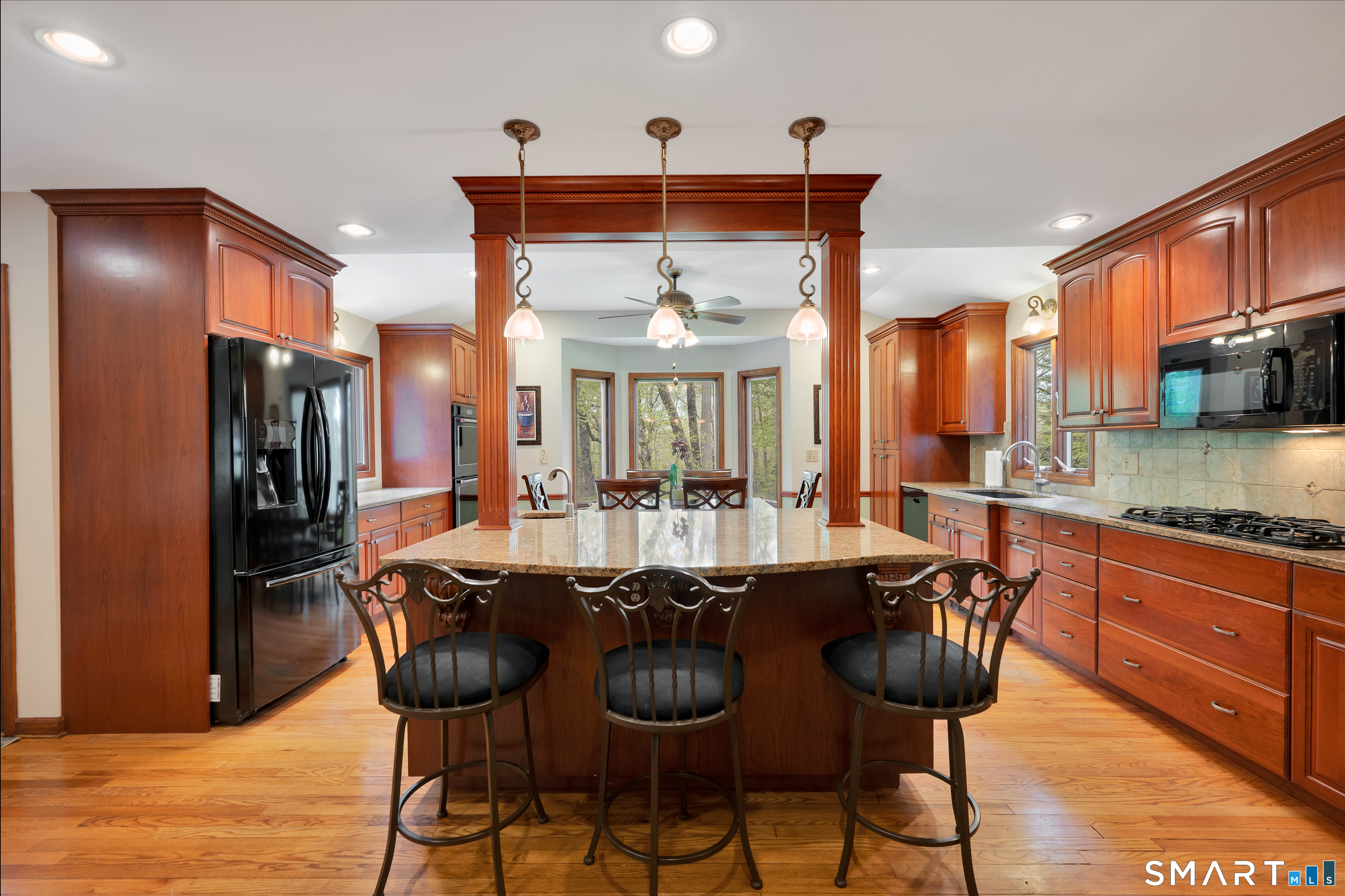 78 Benedict Road Monroe, CT 06468 - Photo 4 of 40