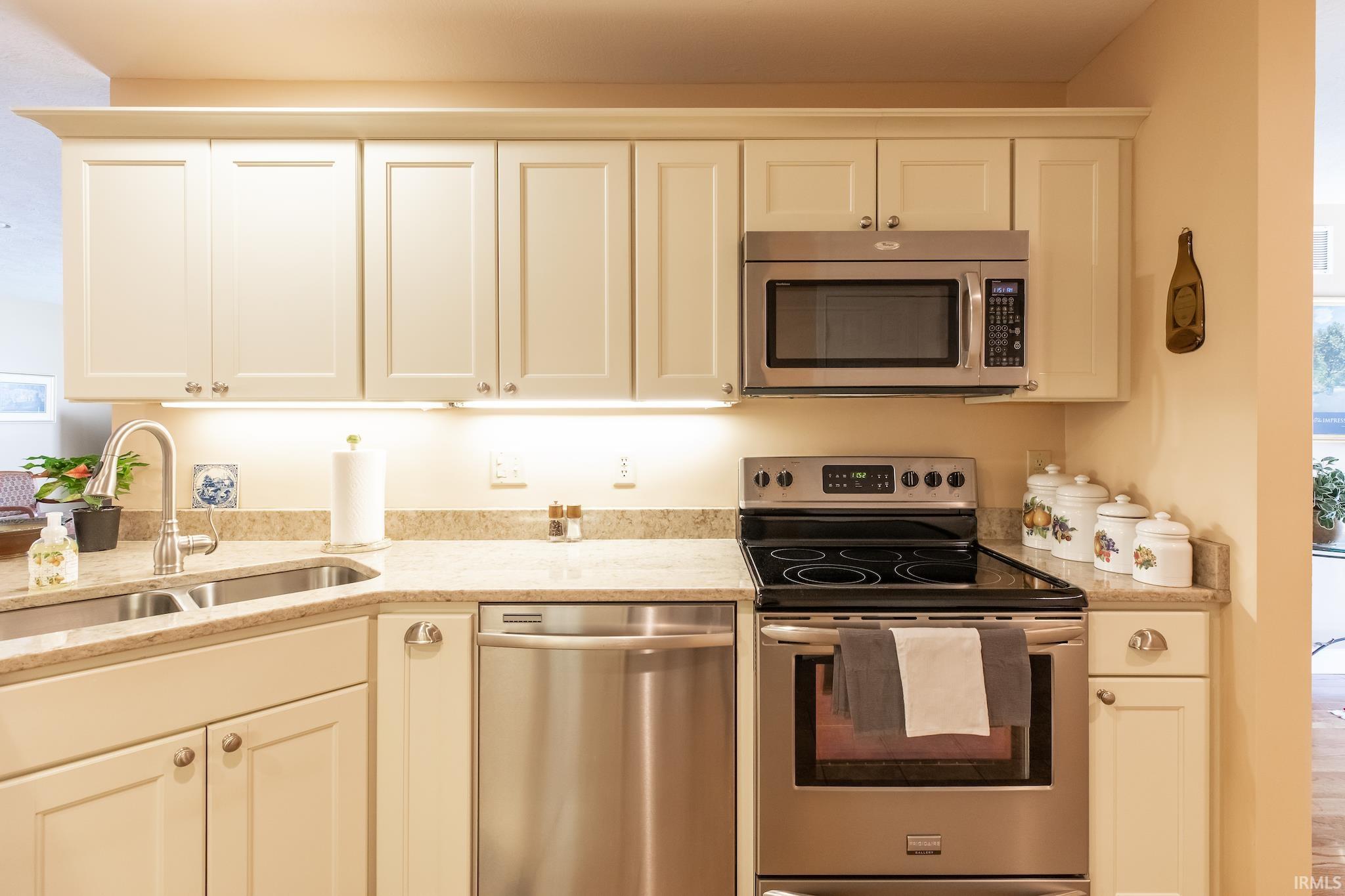 1978 West Arbor Ridge Way Bloomington, IN 47403 - Photo 12 of 30