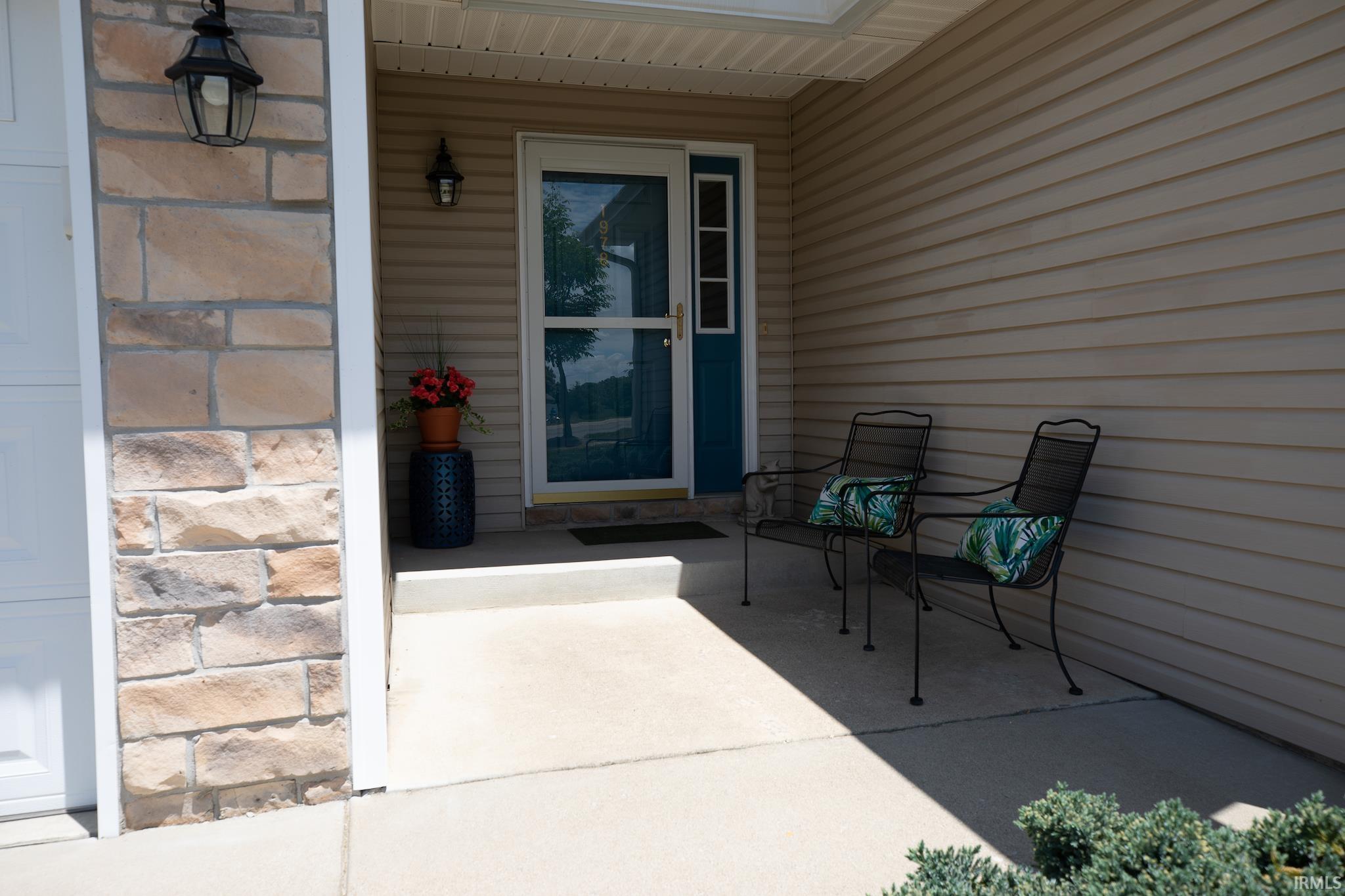 1978 West Arbor Ridge Way Bloomington, IN 47403 - Photo 2 of 30