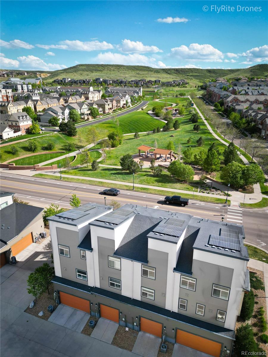 10154 Belvedere Loop Lone Tree, CO 80124 - Photo 2 of 37