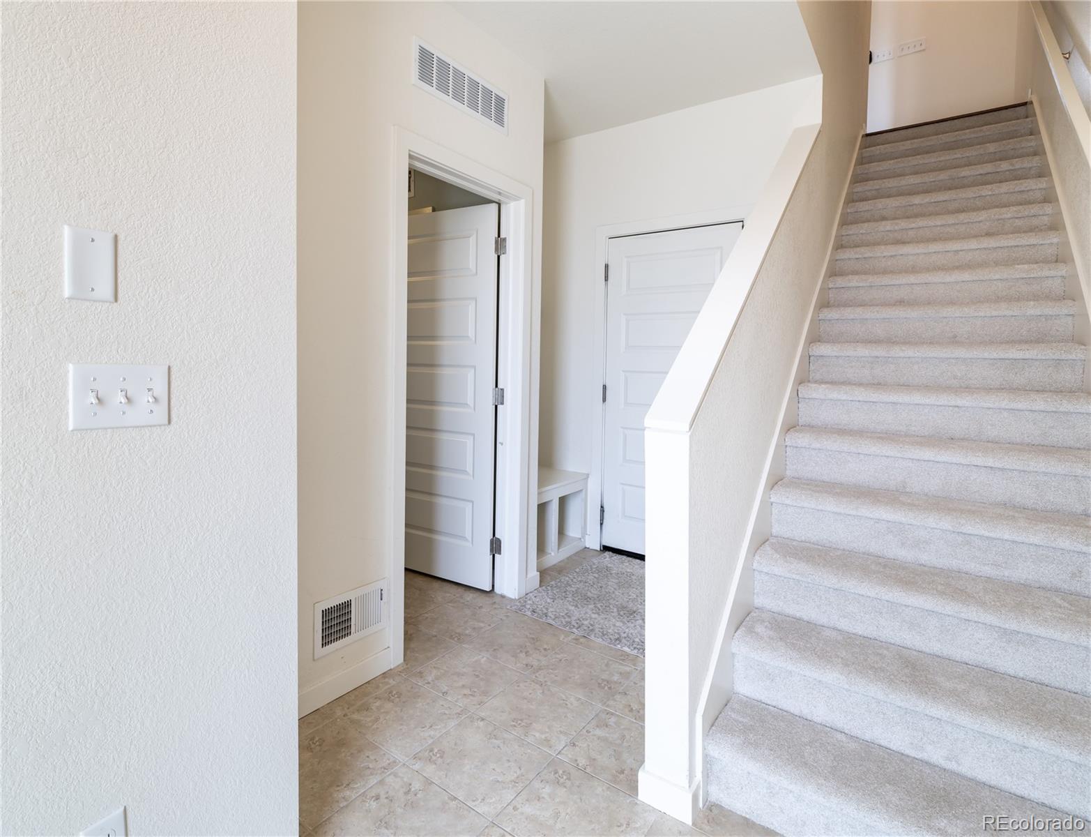 10154 Belvedere Loop Lone Tree, CO 80124 - Photo 25 of 37