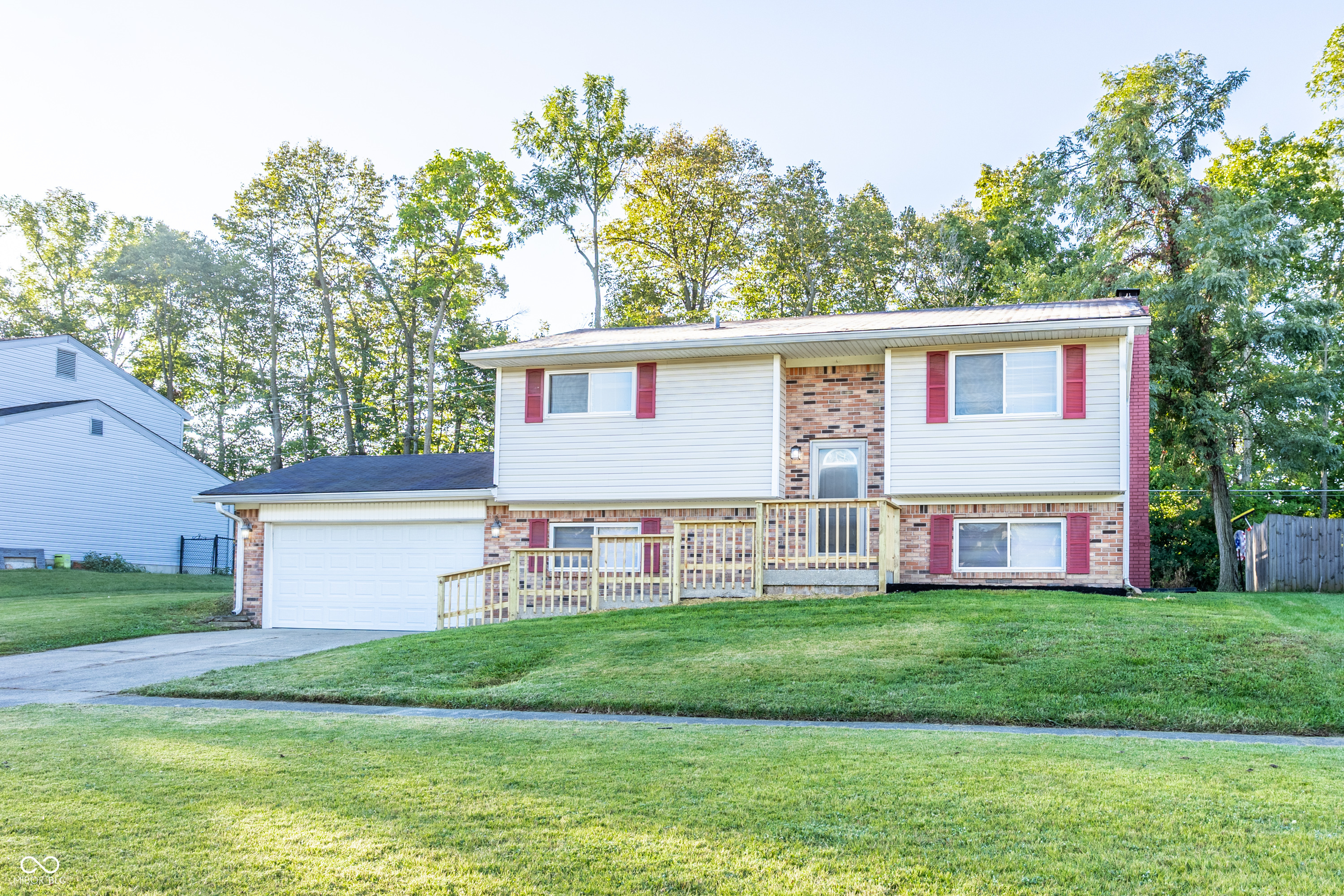 6007 Milhouse Road Indianapolis, IN 46221 - Photo 2 of 40 Gallery Image 2