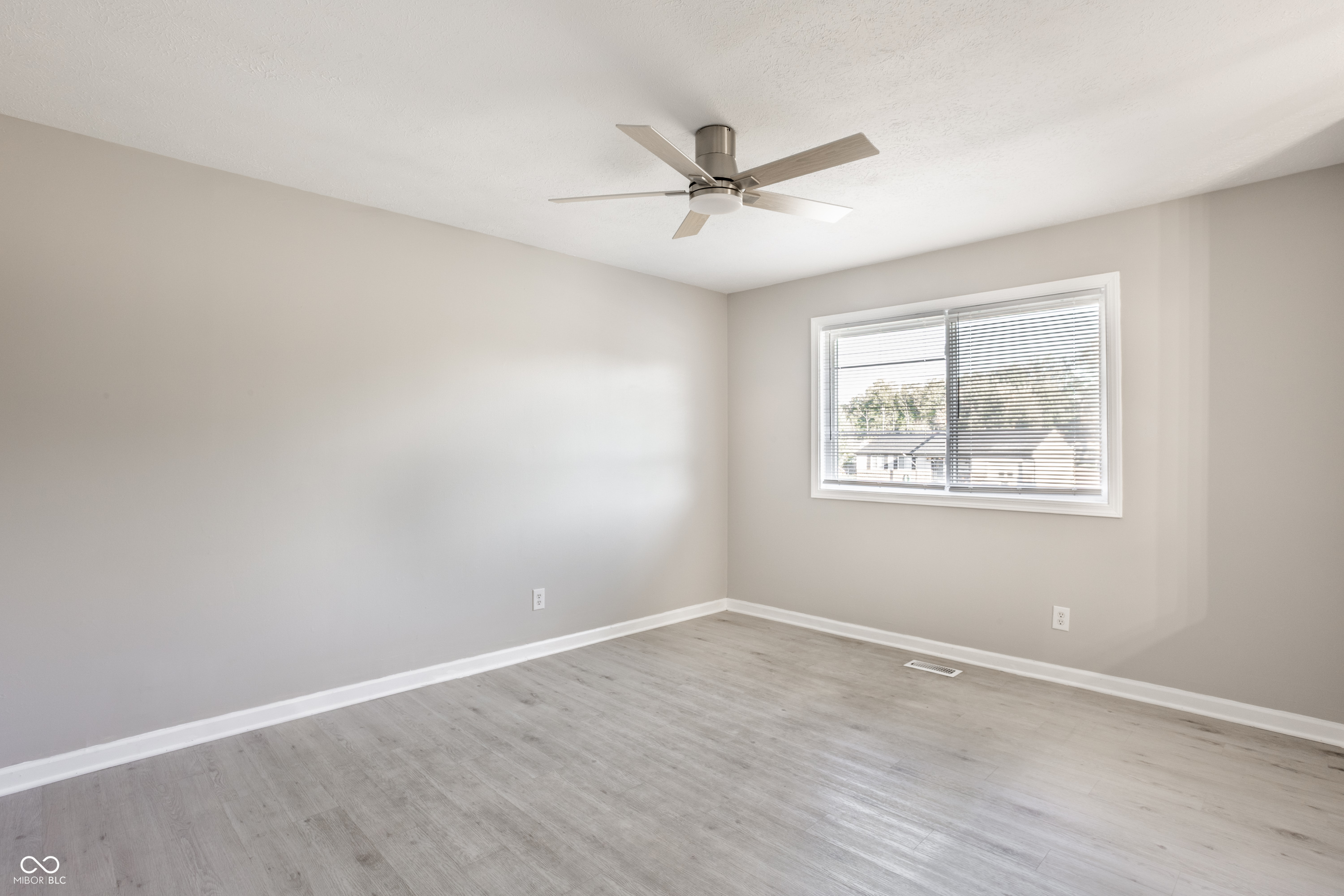 6007 Milhouse Road Indianapolis, IN 46221 - Photo 5 of 40 Gallery Image 5
