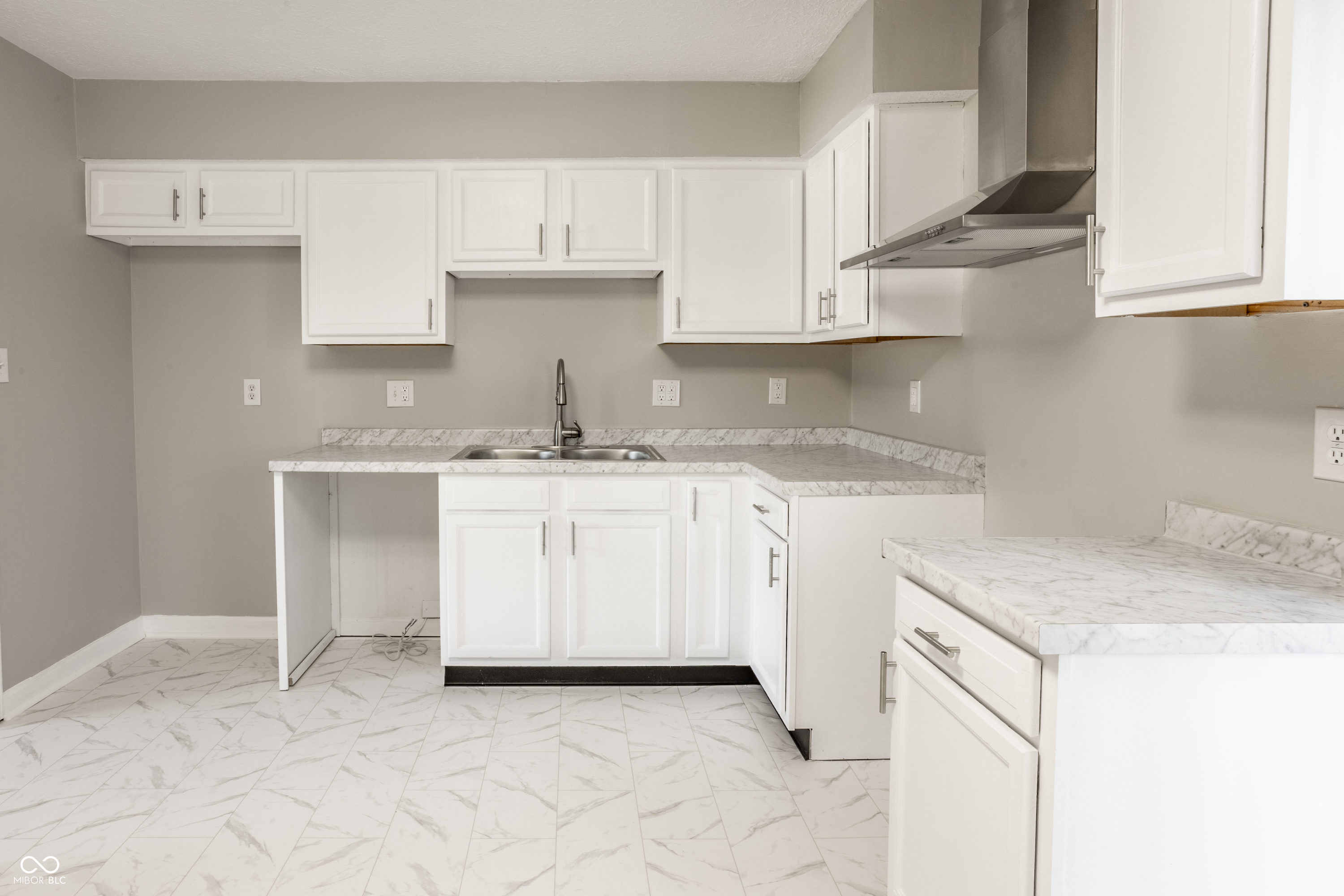 6007 Milhouse Road Indianapolis, IN 46221 - Photo 10 of 40 Gallery Image 10