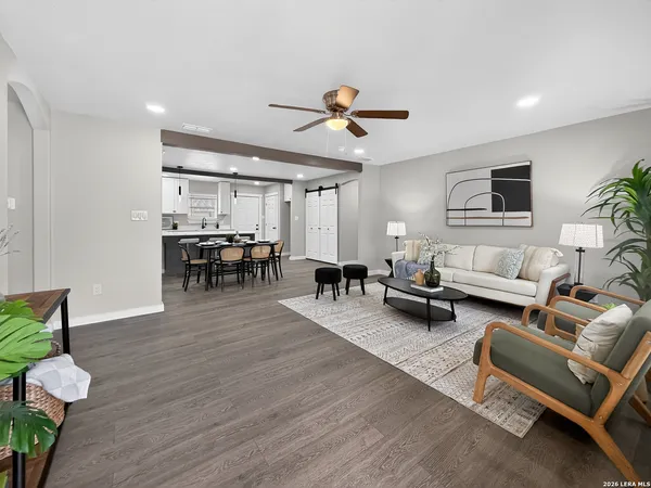 $599,000 | 703 West Rosewood Avenue, San Antonio, TX 78212