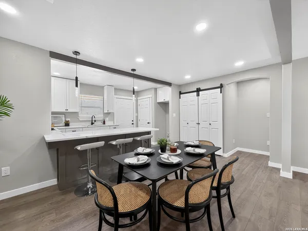 $599,000 | 703 West Rosewood Avenue, San Antonio, TX 78212