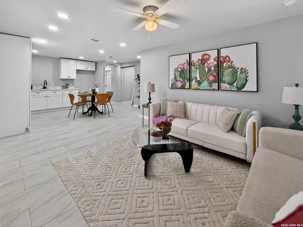 $599,000 | 703 West Rosewood Avenue, San Antonio, TX 78212