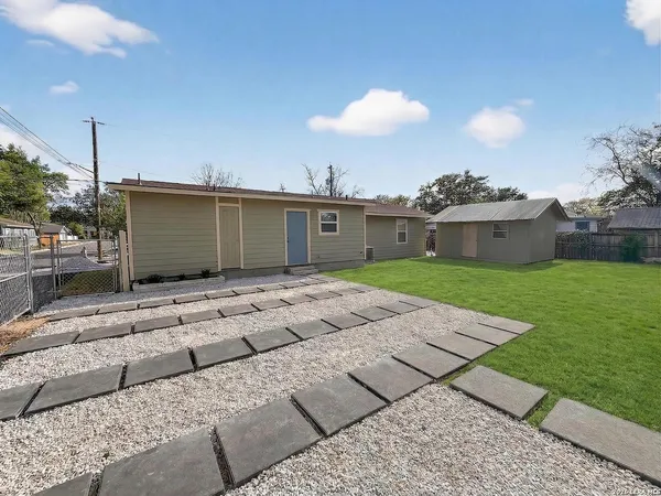 $599,000 | 703 West Rosewood Avenue, San Antonio, TX 78212