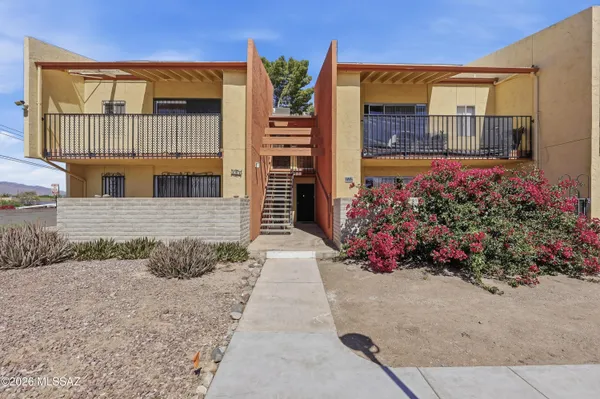 $1,050 | 808 South Langley Avenue, Unit 201, Tucson, AZ 85710