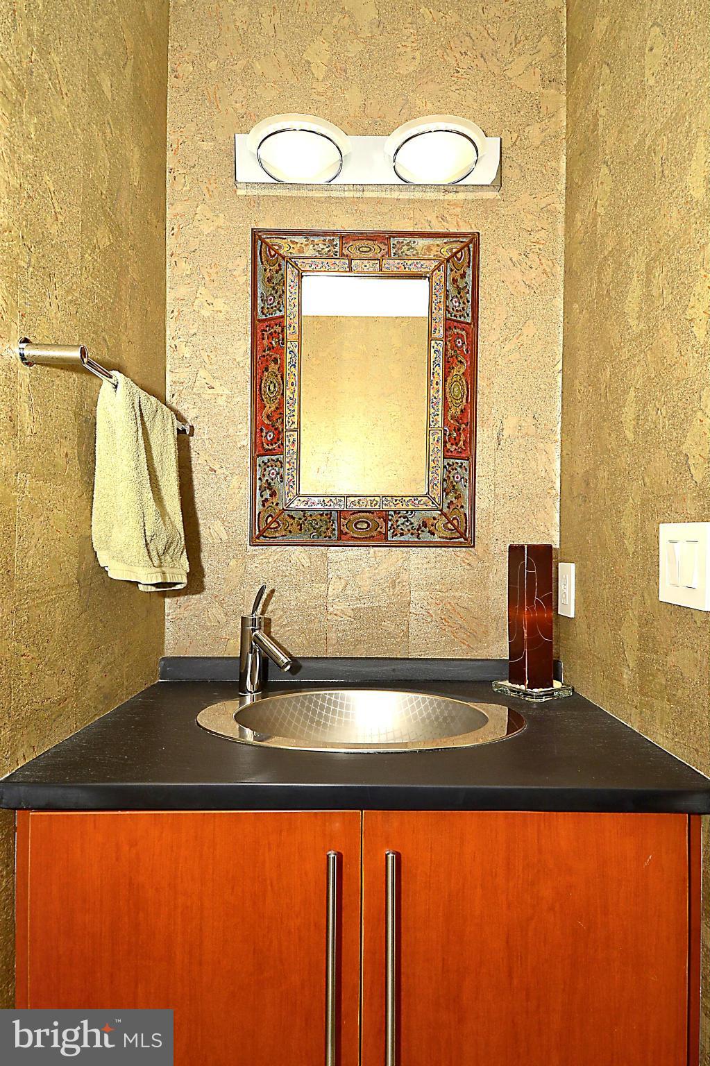 1712 Woodlore Road Annapolis, MD 21401 - Photo 13 of 30 Main floor Powder Room