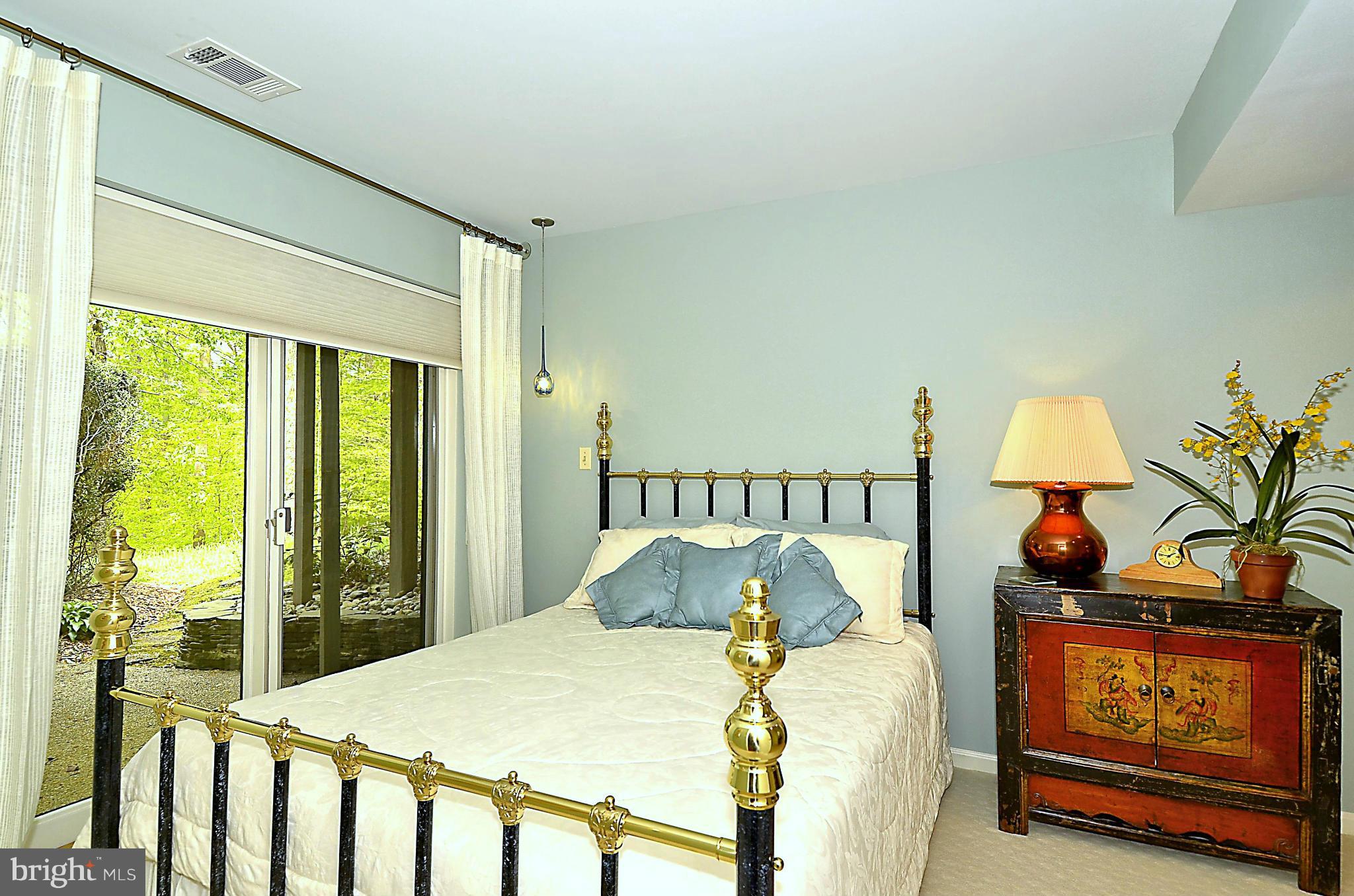 1712 Woodlore Road Annapolis, MD 21401 - Photo 22 of 30 Lower level Guest Bedroom