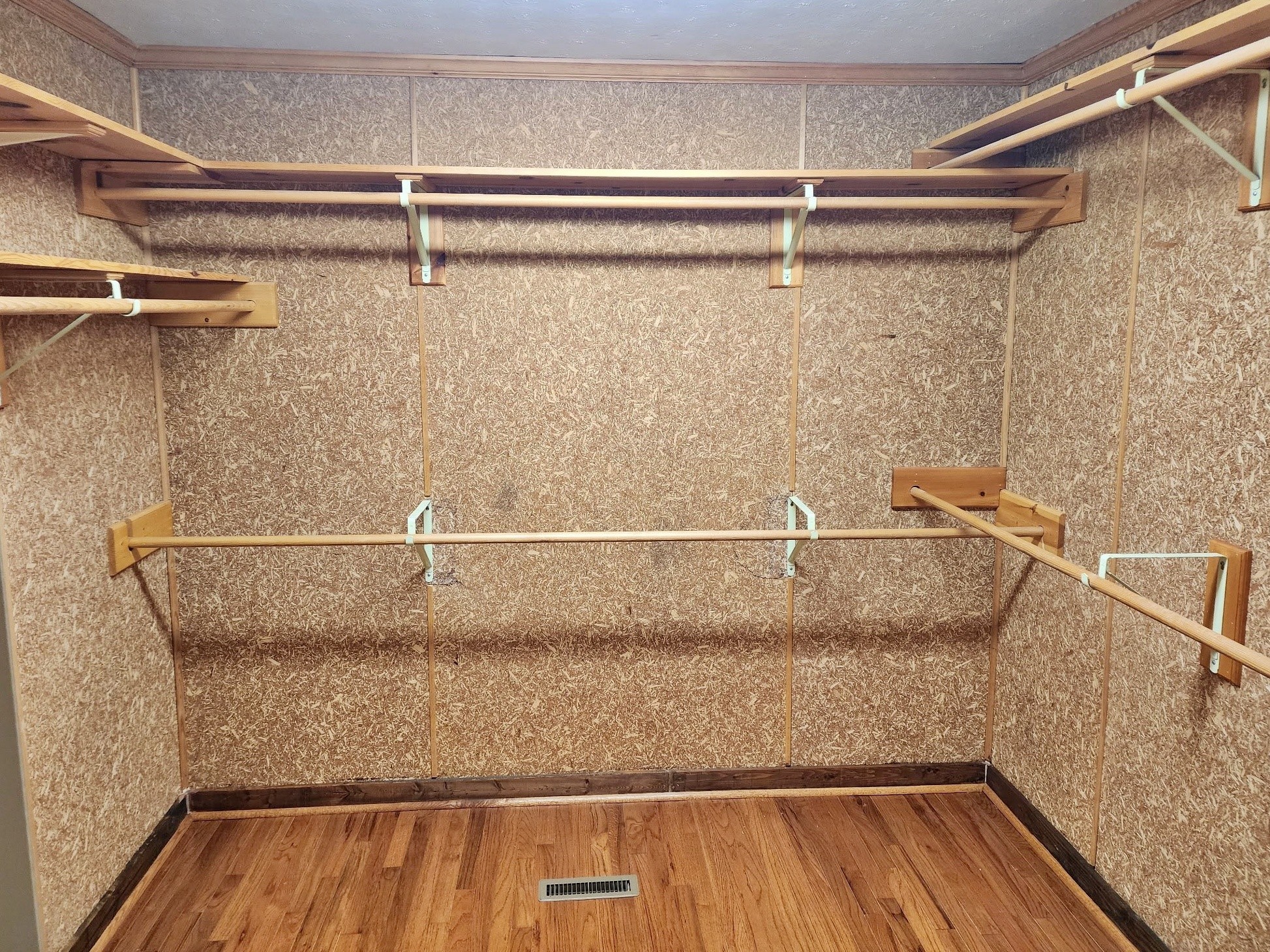 407 Tivoli Trail Springfield, TN 37172 - Photo 18 of 21 a view of a room with racks on the wall