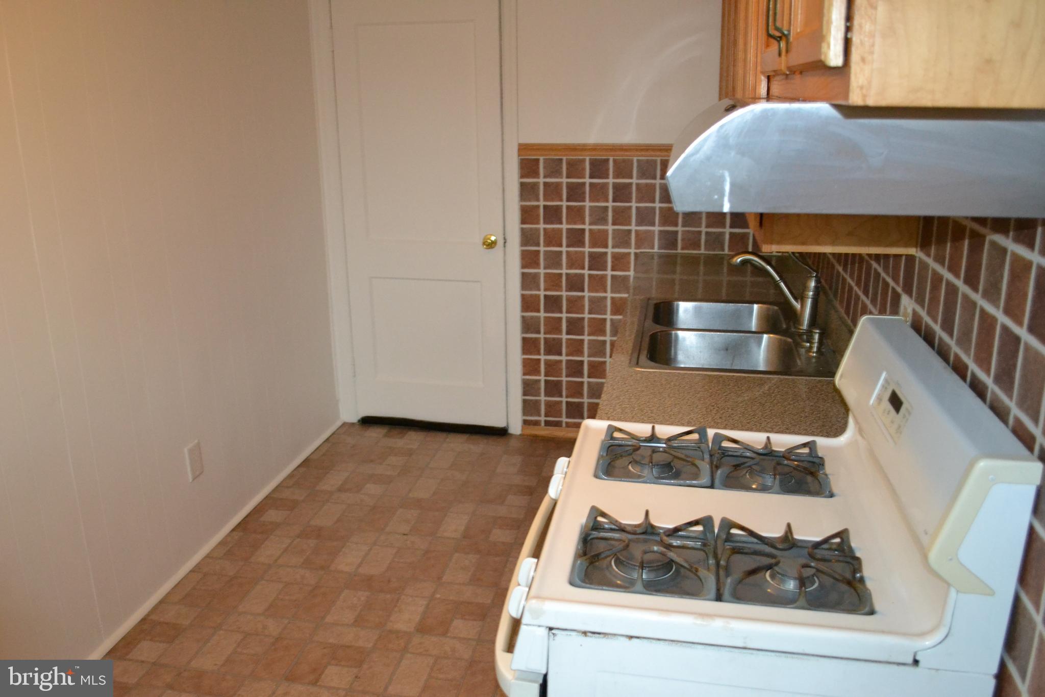 562 Michell Street Ridley Park, PA 19078 - Photo 23 of 47 Kitchen