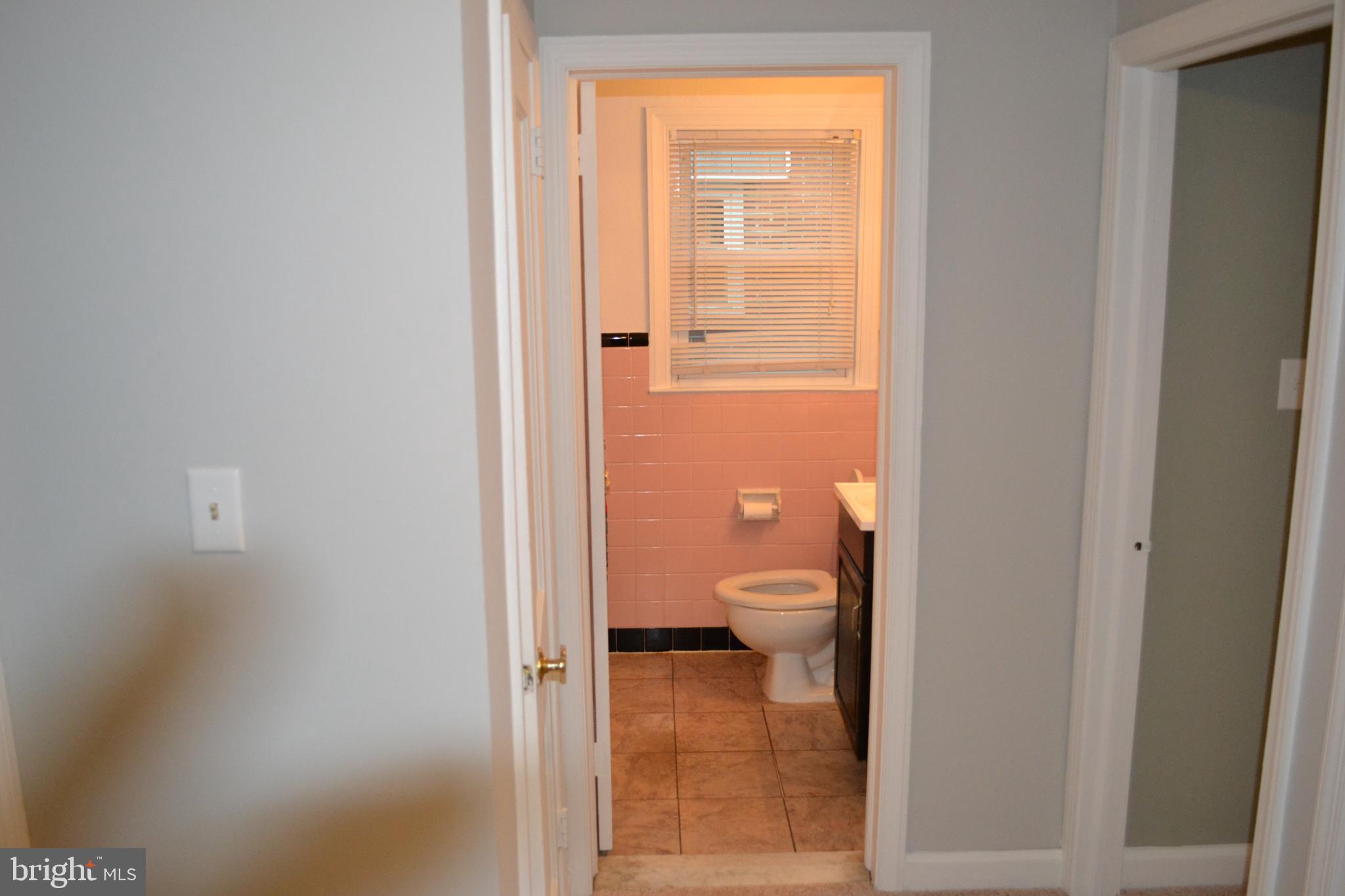 562 Michell Street Ridley Park, PA 19078 - Photo 31 of 47 Hallway facing Bathroom