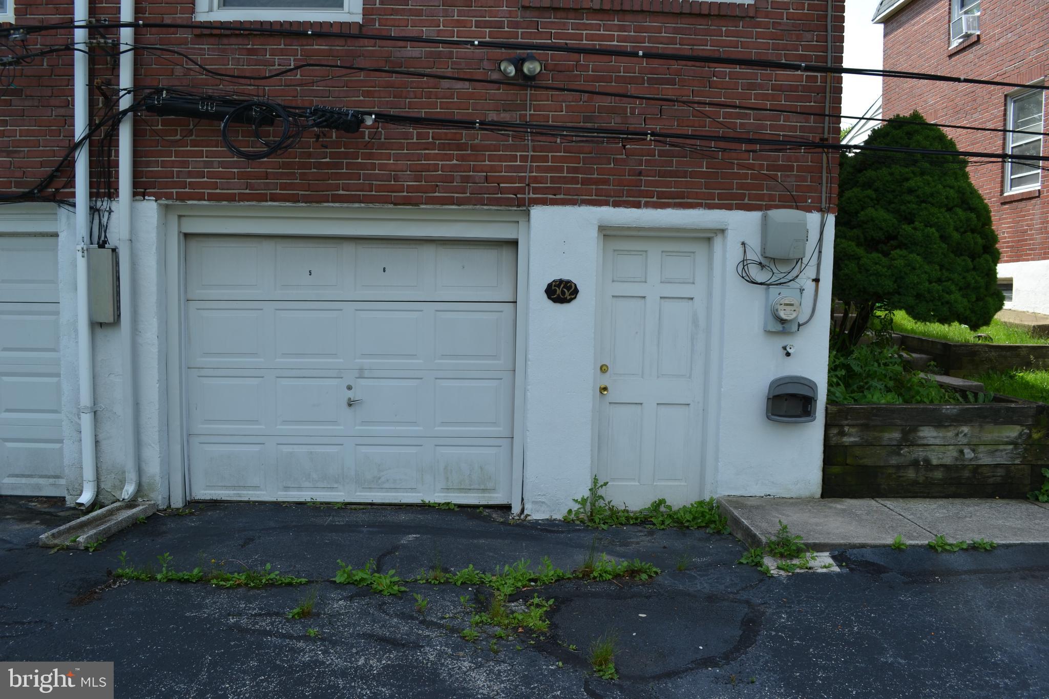 562 Michell Street Ridley Park, PA 19078 - Photo 9 of 47 Garage