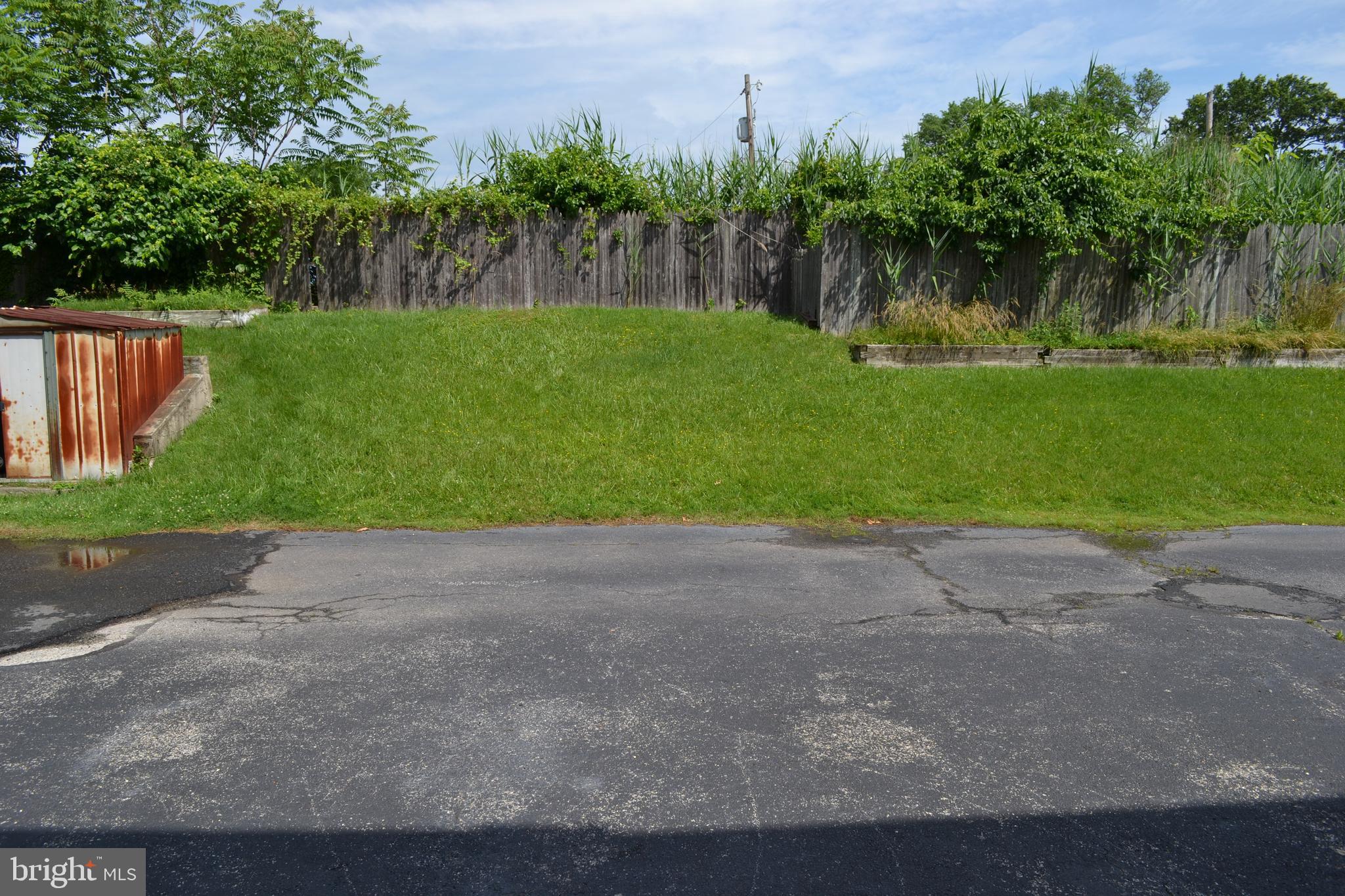562 Michell Street Ridley Park, PA 19078 - Photo 10 of 47 Backyard & Alley