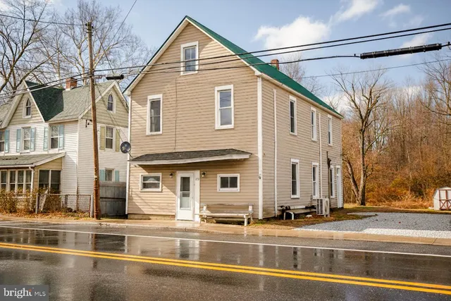 $309,900 | 179 Main Street, Hartly, DE 19953