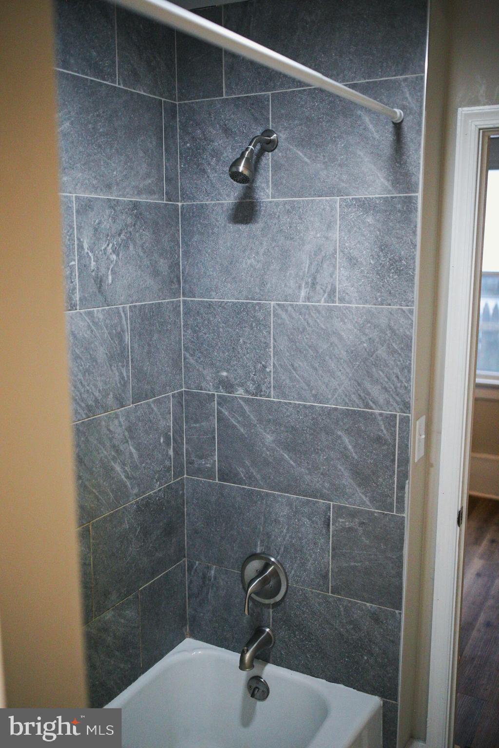 179 Main Street Hartly, DE 19953 - Photo 28 of 43 a bathroom with a shower