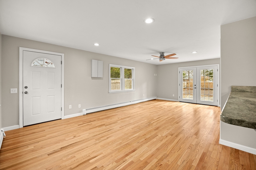 90 Guildford Road Barnstable, MA 02632 - Photo 4 of 42