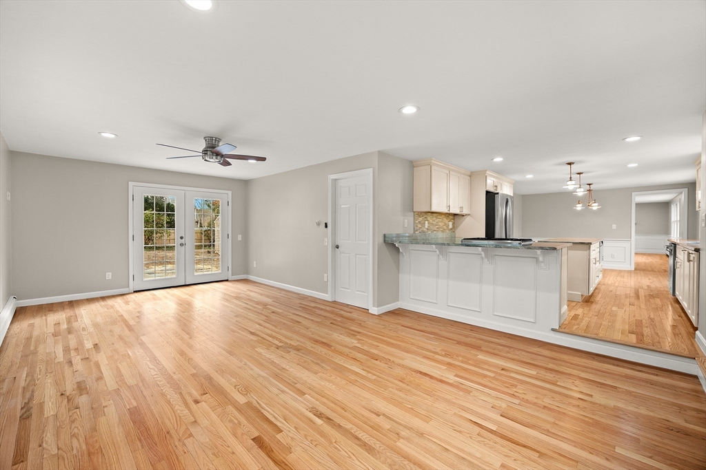 90 Guildford Road Barnstable, MA 02632 - Photo 5 of 42