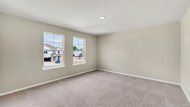 $2,100 | 812 Beacon Heights, Seguin, TX 78155