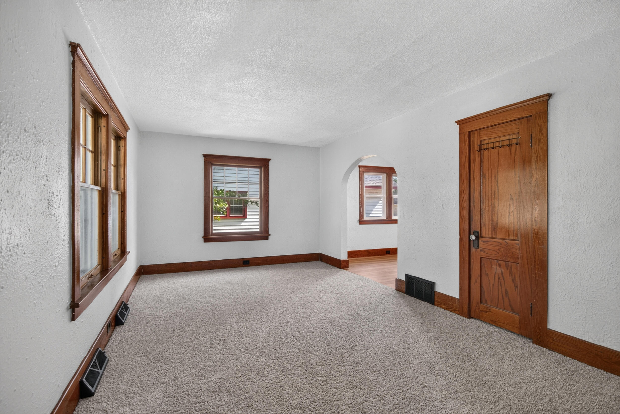 311 Gilbert Street Jackson, MI 49201 - Photo 9 of 50 10_311 gilbert st jackson mi - 00015