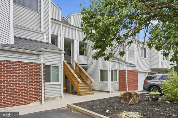 $260,000 | 2708 Creekside Drive, Newark, DE 19711