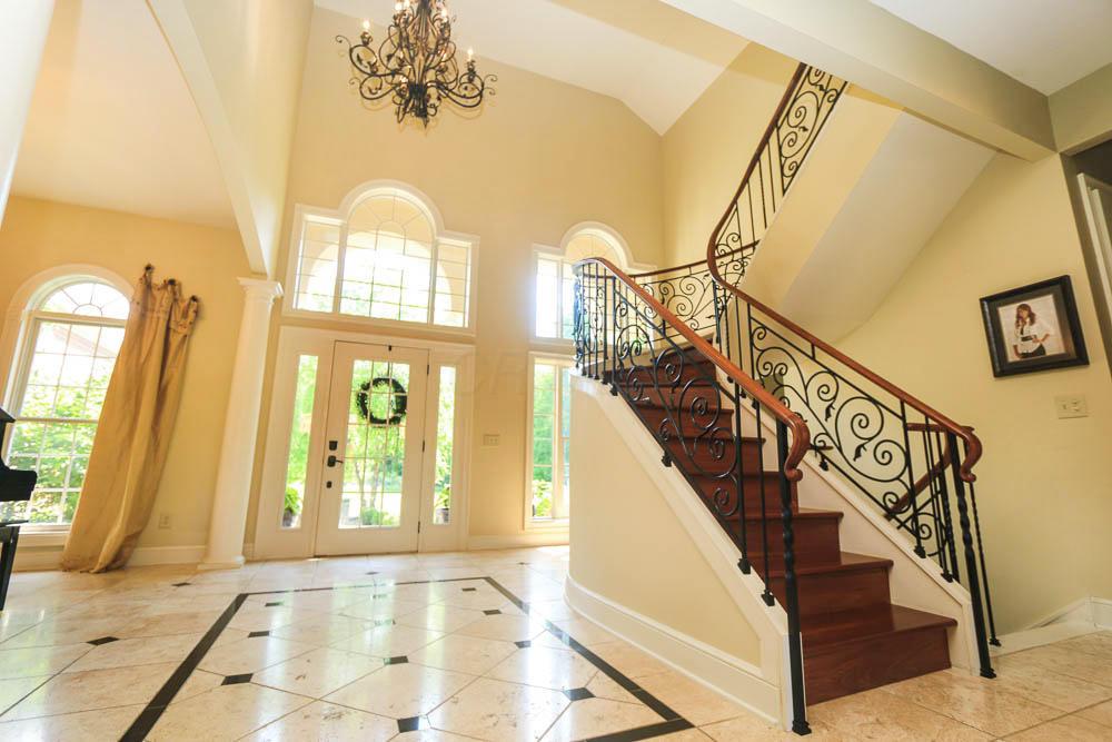 7836 Cook Road Powell, OH 43065 - Photo 5 of 59 Gallery Image 5
