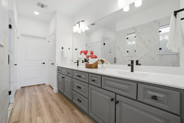 $469,900 | 9727 Rockwell Drive, Willis, TX 77318