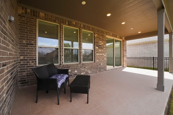 $469,900 | 9727 Rockwell Drive, Willis, TX 77318