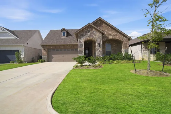 $469,900 | 9727 Rockwell Drive, Willis, TX 77318