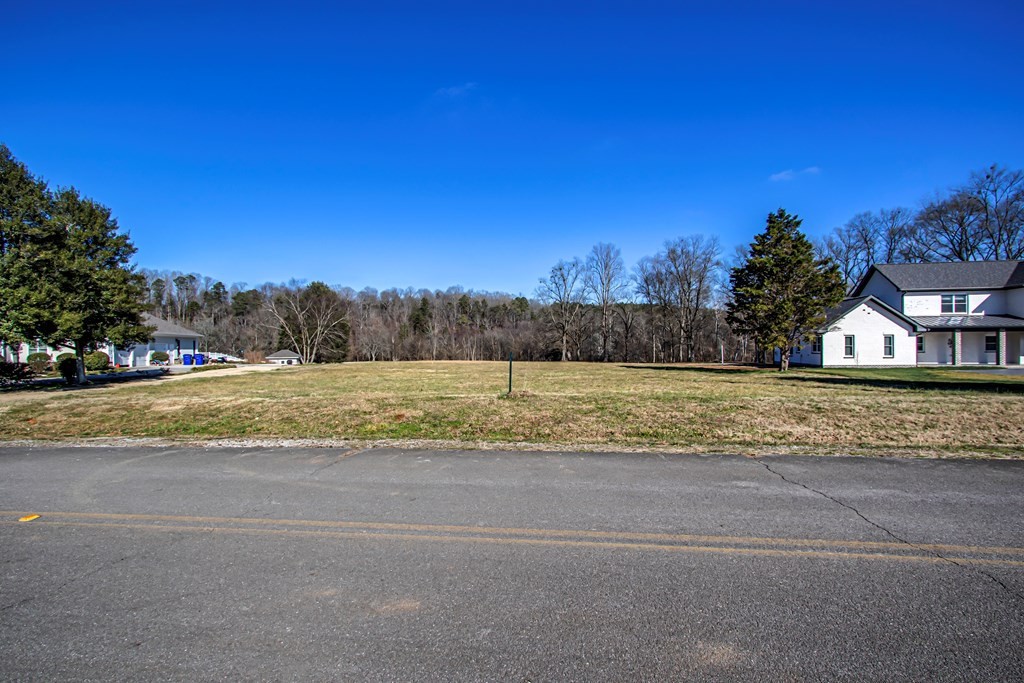 255 River Point Circle Charleston, TN 37310 - Photo 3 of 18 Gallery Image 3