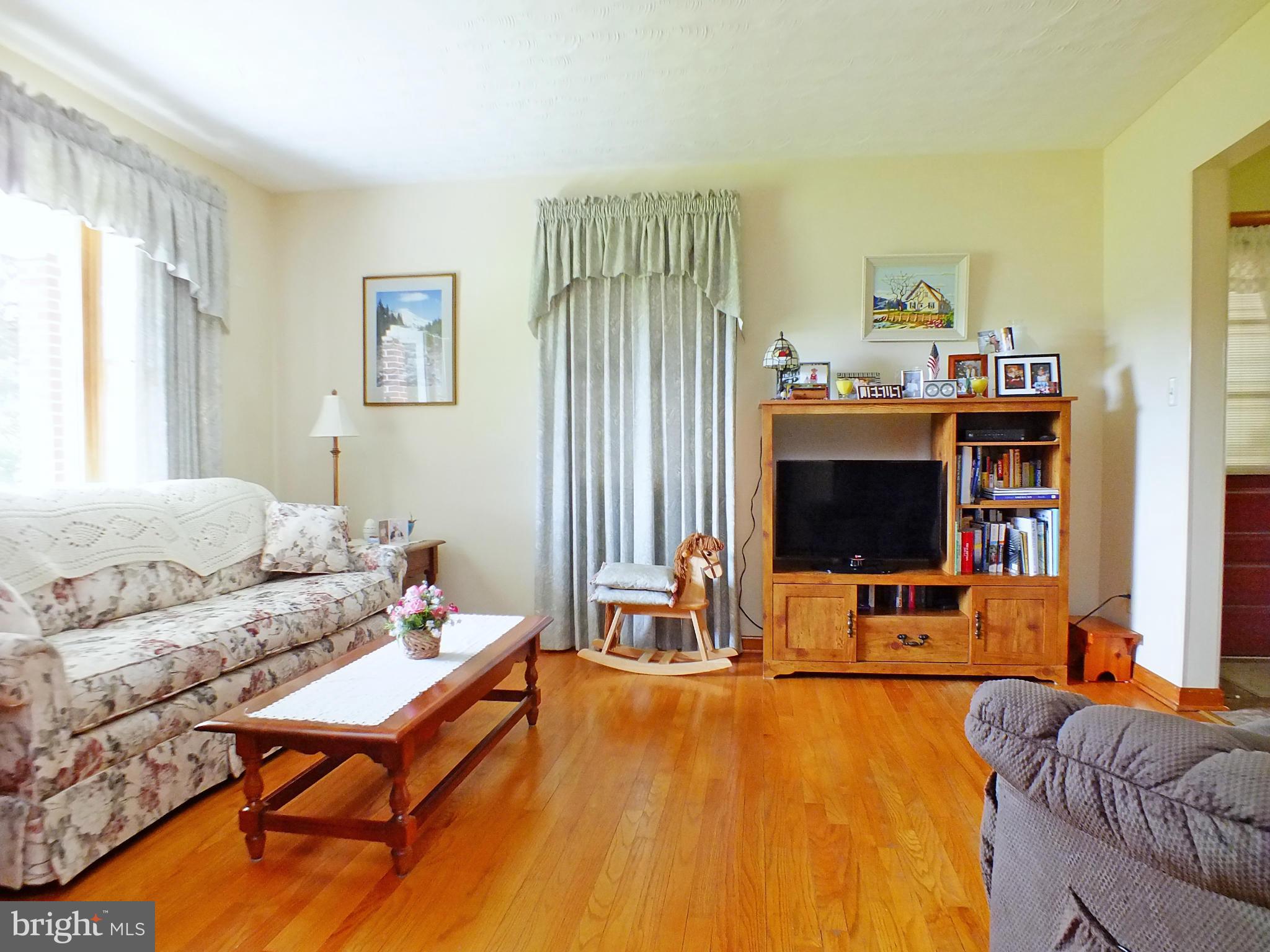 Living Room, View 2