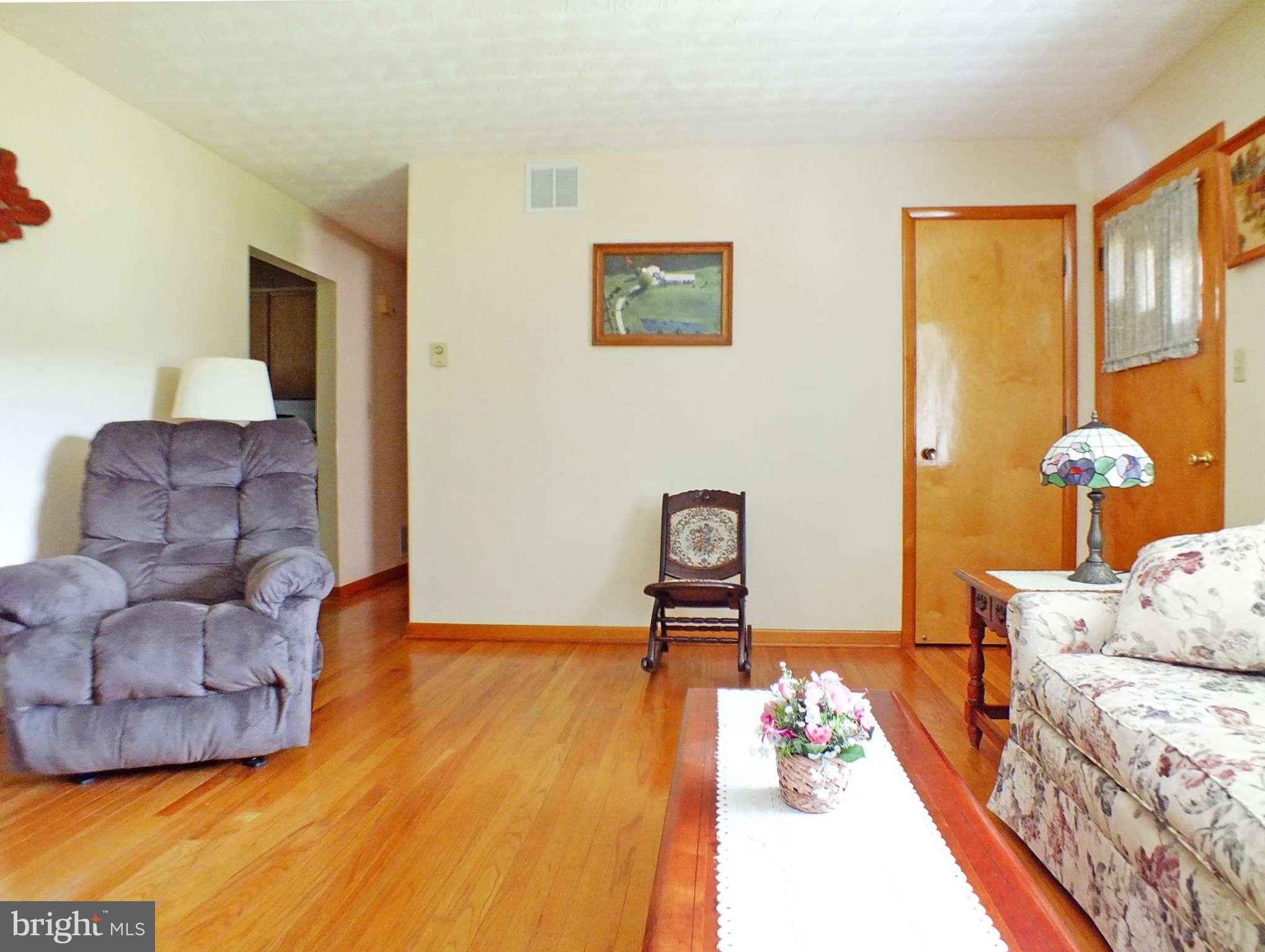 20949 Mt Zion Road Freeland, MD 21053 - Photo 8 of 30 Living Room, View 4