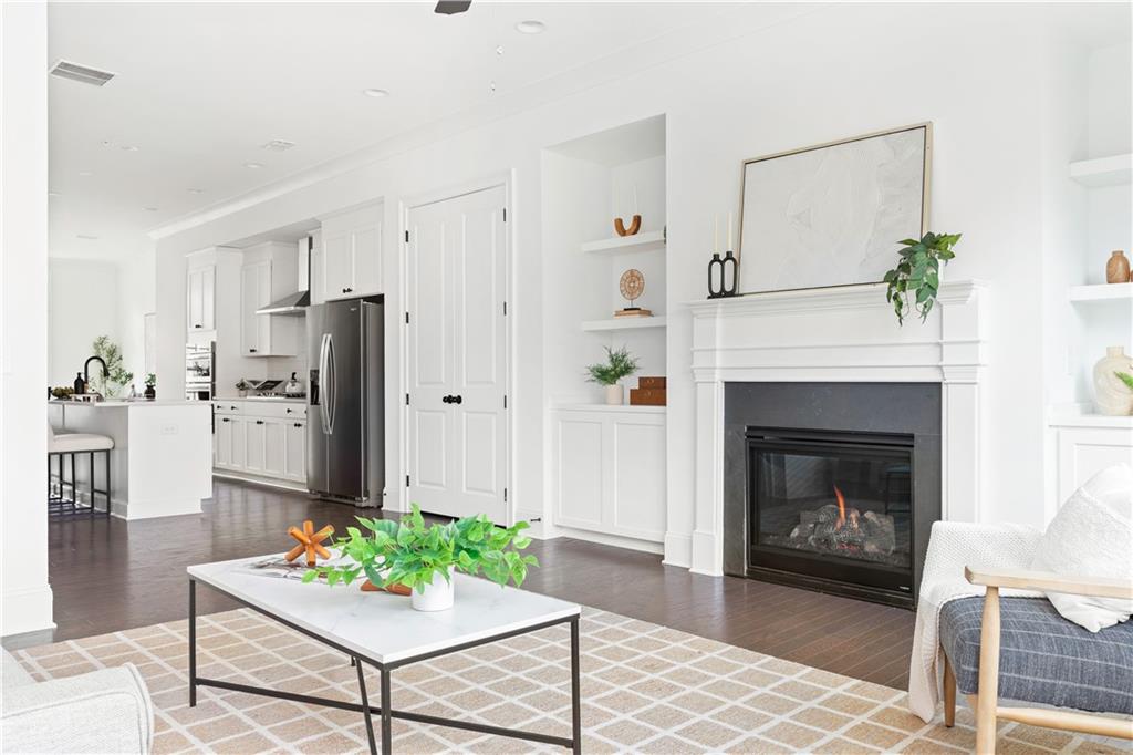 6701 Prelude Drive Atlanta, GA 30328 - Photo 4 of 47