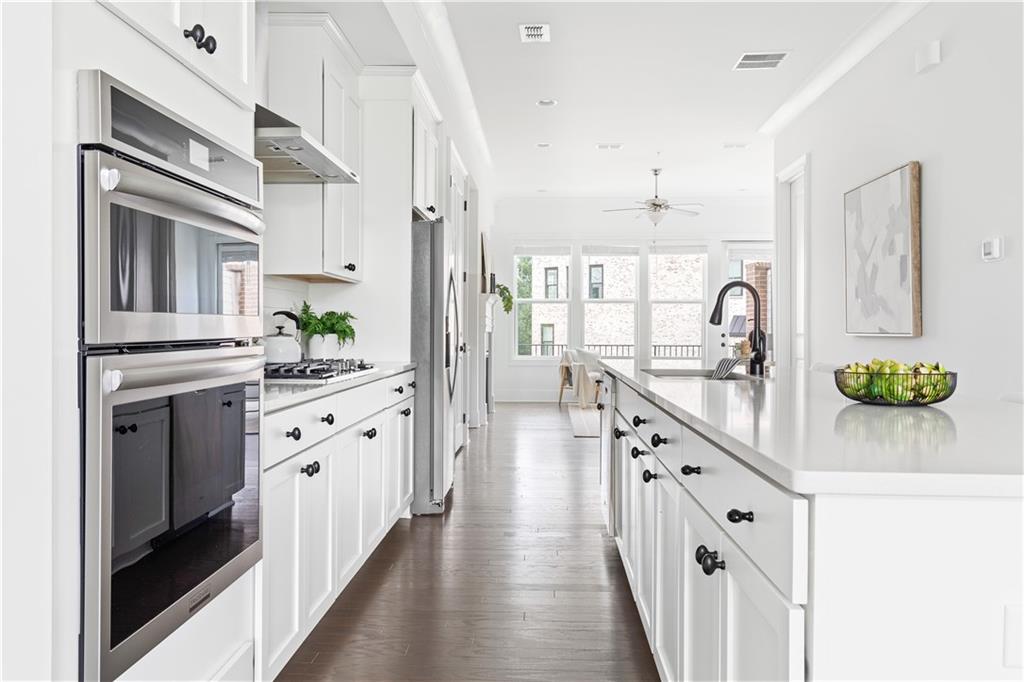 6701 Prelude Drive Atlanta, GA 30328 - Photo 10 of 47