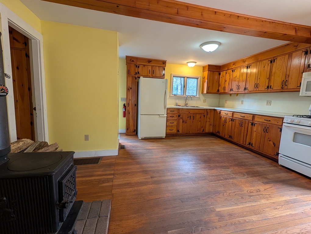 354 Jaffrey Road Marlborough, NH 03455 - Photo 14 of 28