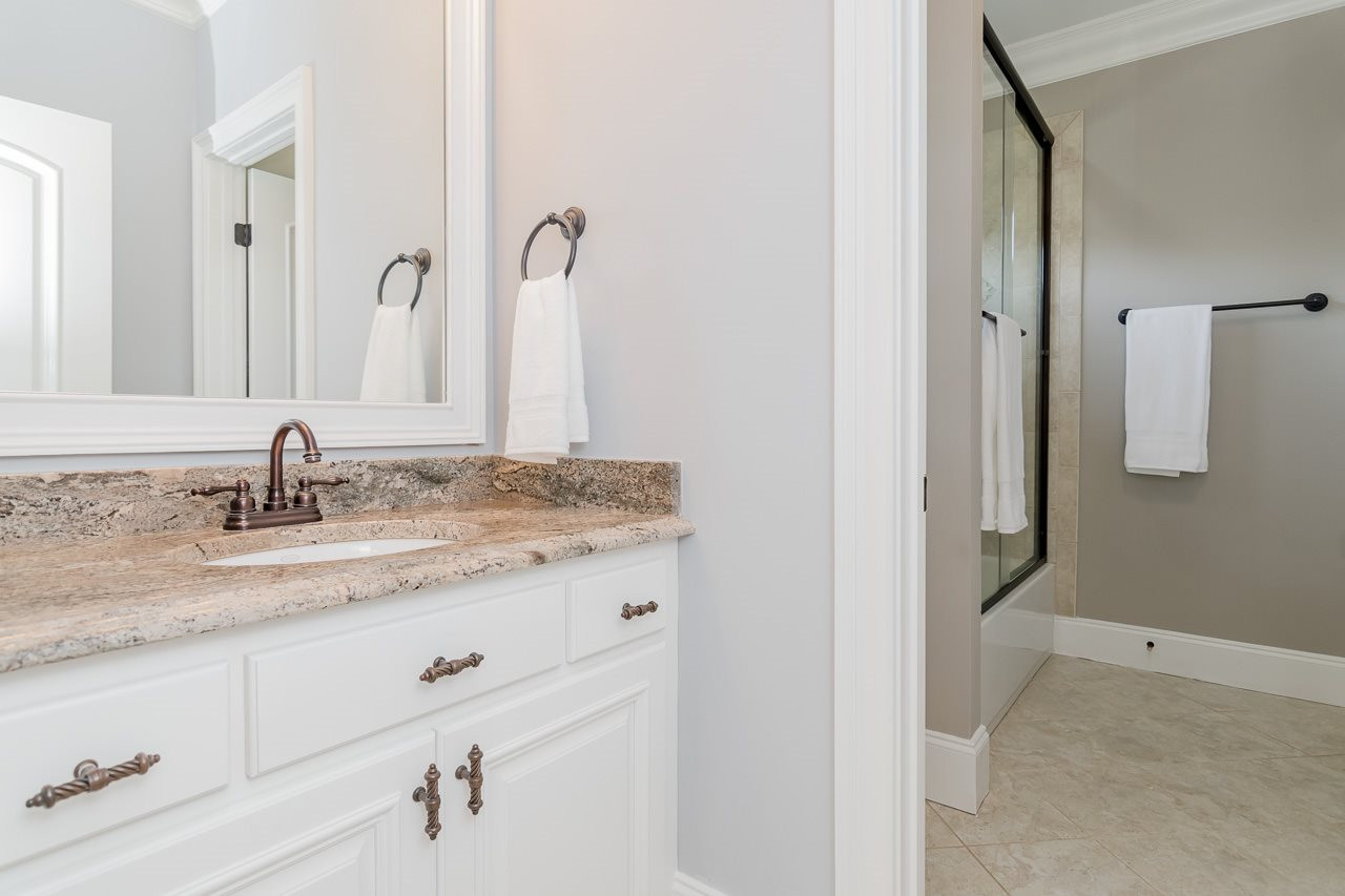5200 Newstead Manor Lane Raleigh, NC 27606 - Photo 26 of 30 Guest Bath