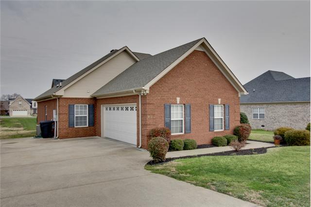 820 Renaissance Avenue Murfreesboro, TN 37129 - Photo 3 of 19 The side entry garage and concrete pad provide ample turn-around space for your vehicles.