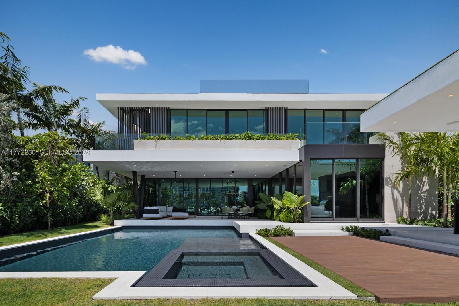 5515 Pine Tree Drive Miami Beach, FL 33140 - Photo 23 of 52