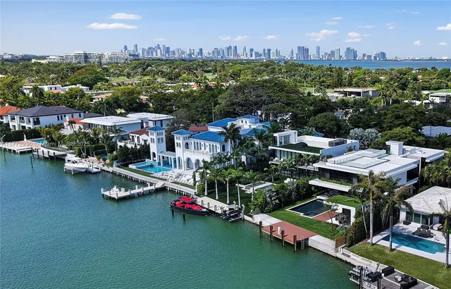 $25,900,000 | 5515 Pine Tree Drive, Miami Beach, FL 33140