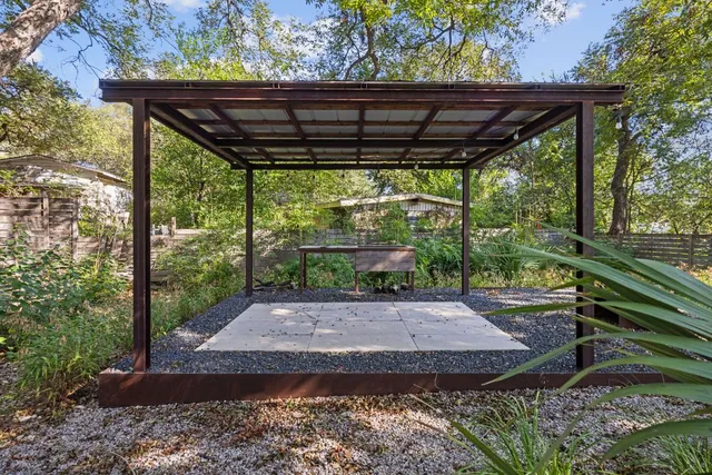 $1,050,000 | 1116 Mariposa Drive, Unit D, Austin, TX 78704