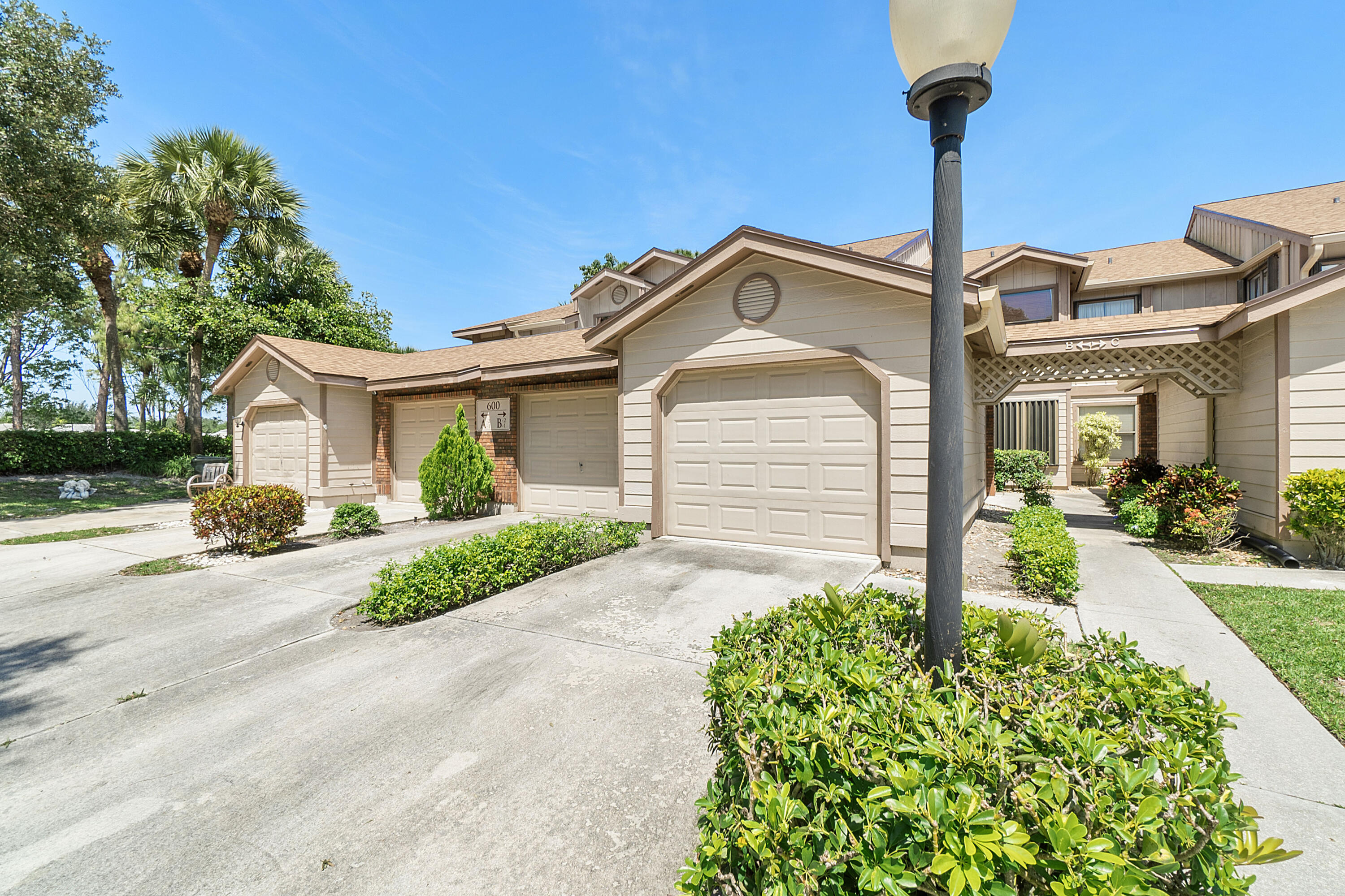 600 Crosswinds Drive, Unit B2 Greenacres, FL 33413 - Photo 24 of 64 600 Crosswinds Dr B2_024