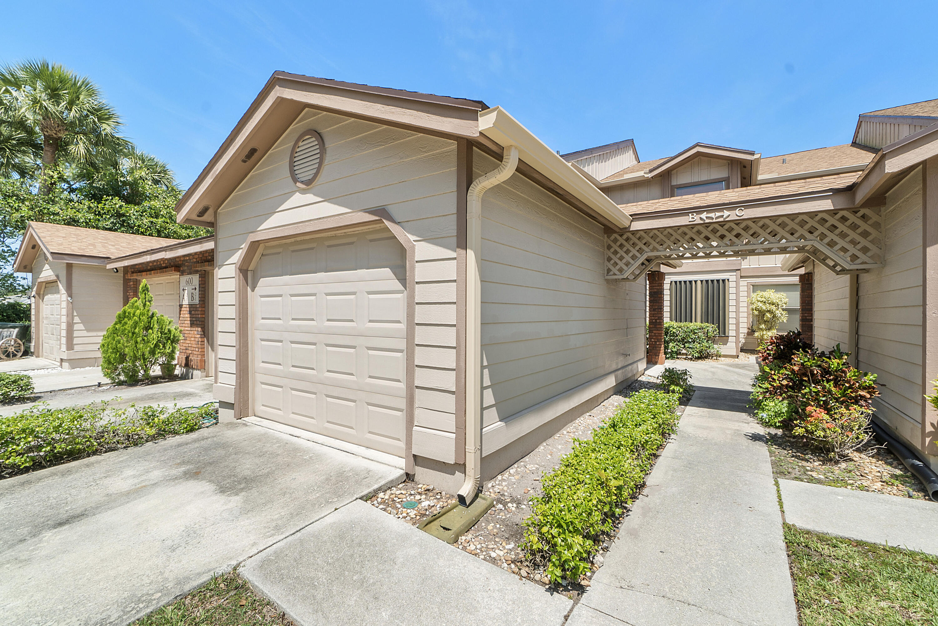 600 Crosswinds Drive, Unit B2 Greenacres, FL 33413 - Photo 25 of 64 600 Crosswinds Dr B2_025