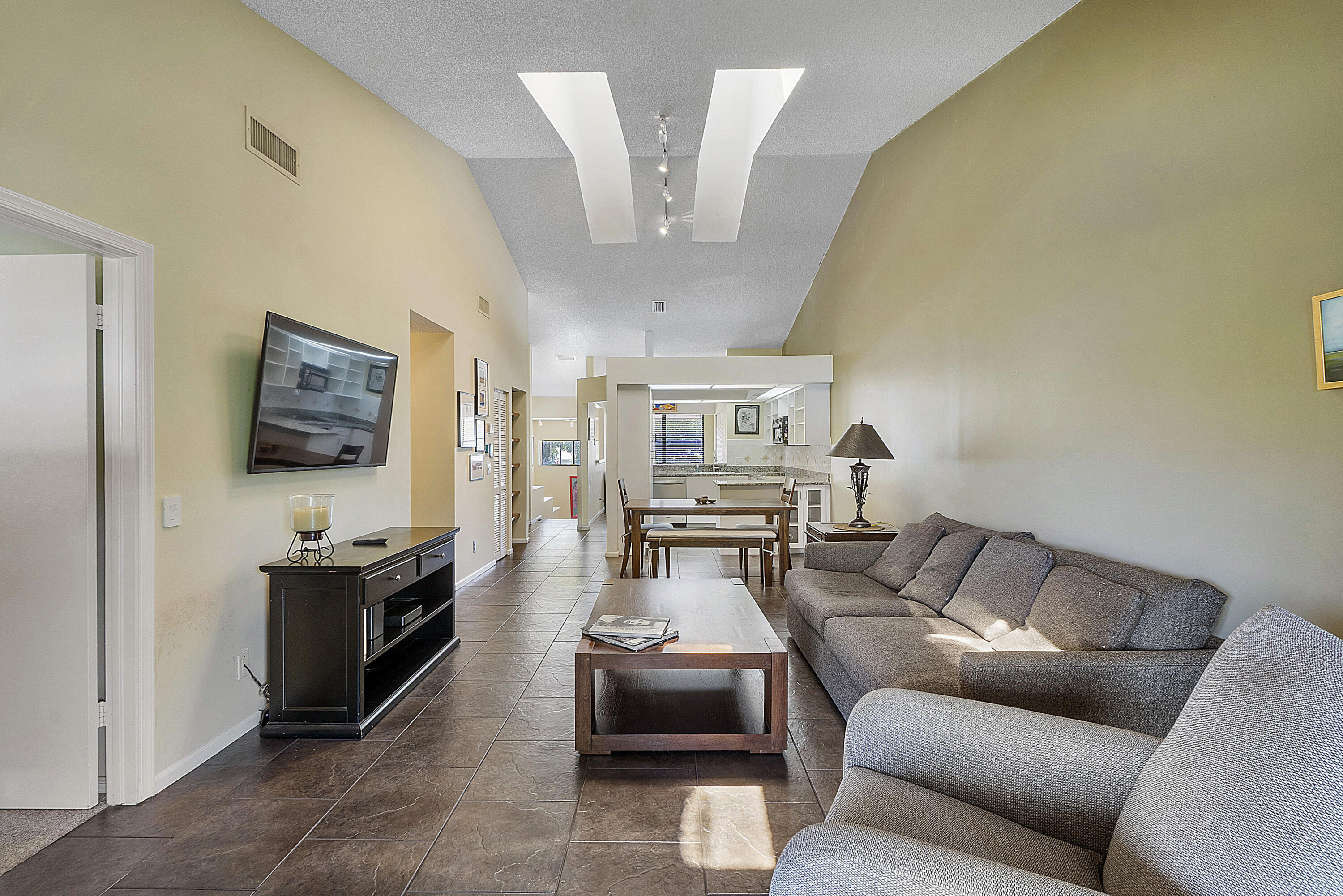 600 Crosswinds Drive, Unit B2 Greenacres, FL 33413 - Photo 45 of 64 600 Crosswinds Dr B2_045