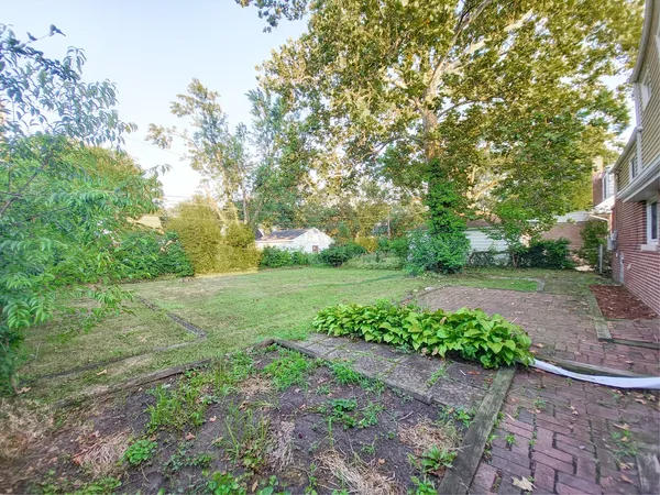 $227,000 | 18509 Stedhall Road, Homewood, IL 60430
