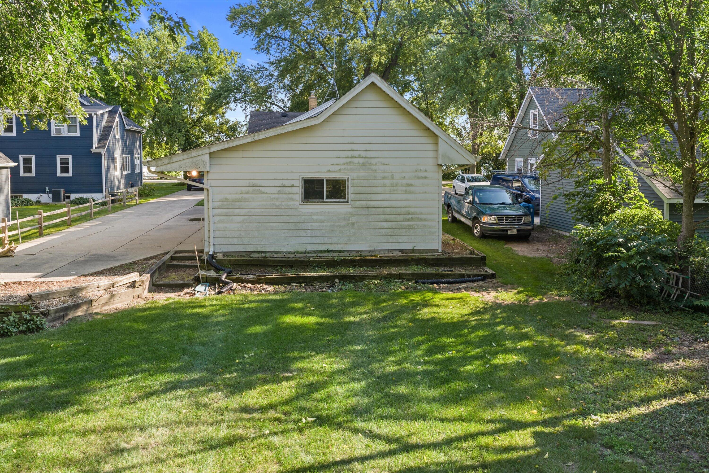 37738 Valley Road Summit, WI 53066 - Photo 40 of 52 41-DJI_20260826164236_0075_D